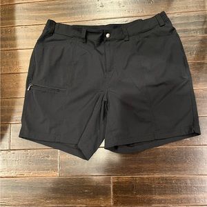 Duluth Trading Women’s 16 Dry on the Fly Shorts